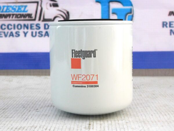 Filtro de refrigerante Cummins 3100304 FleetguardWF2071-1