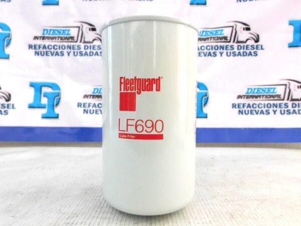 Filtro de aceite FleetguardLF690-1