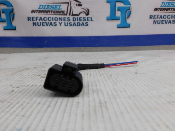 Conector del sensor de riel de combustible de aceite Automann 577.99131R