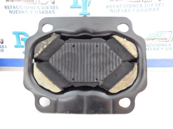 Soporte trasero del motor Automann M17497