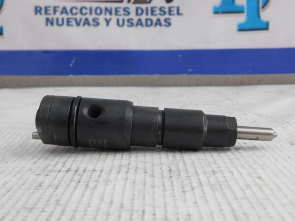 Inyector 926 Mercedes Benz 926 Nuevo Bosch 04 32193475