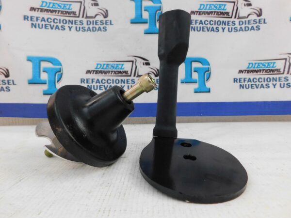 Seguro de cofre y tope derecho de poliuretano Freightliner Automann HLK1047KUB