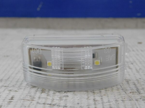 Luz de placa de 1 x 2.5 pulgadas con 2 diodos LED Automann 571.LD161L2-3