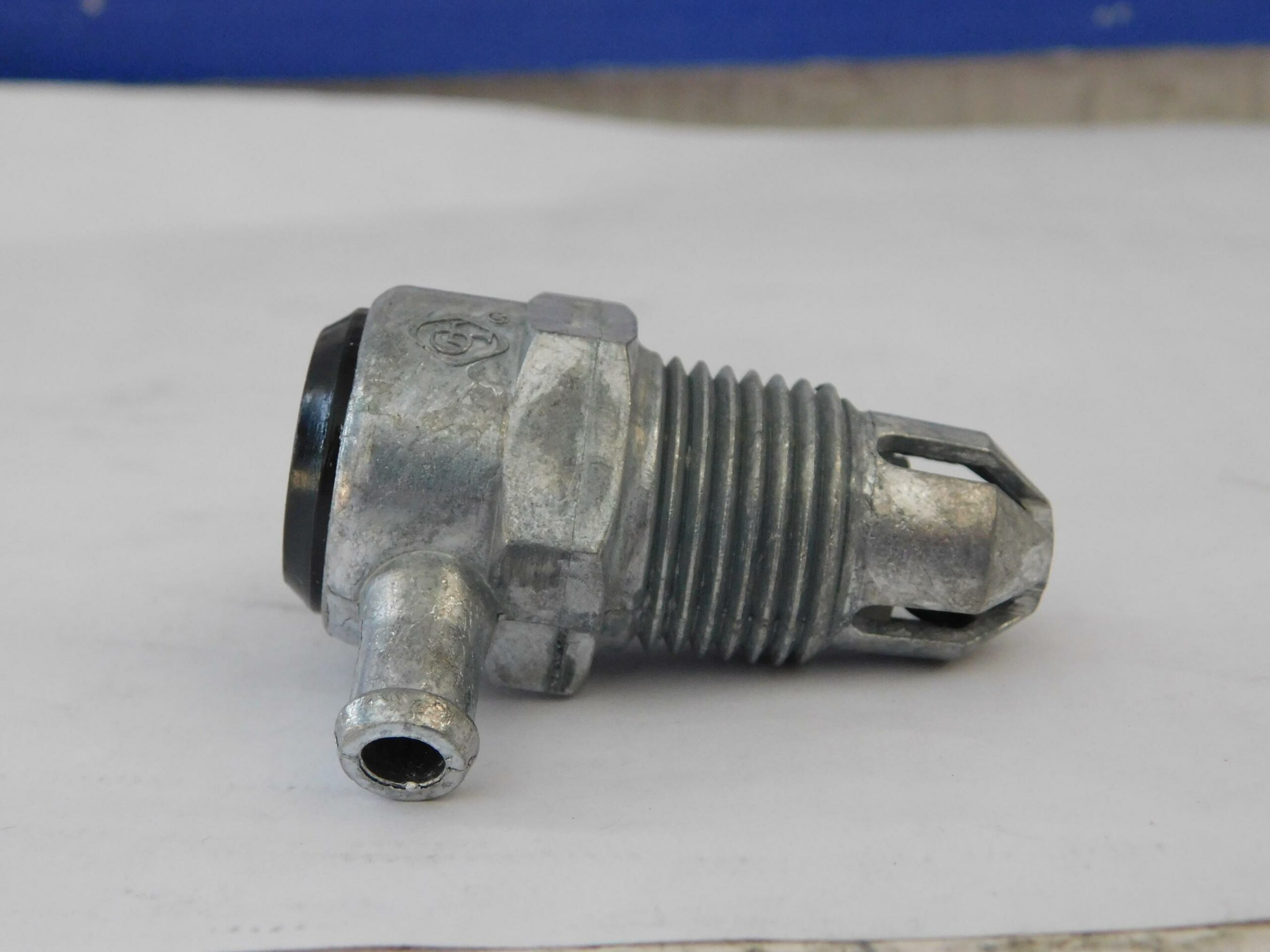 Válvula de ventilación del tanque de combustible 572.1032