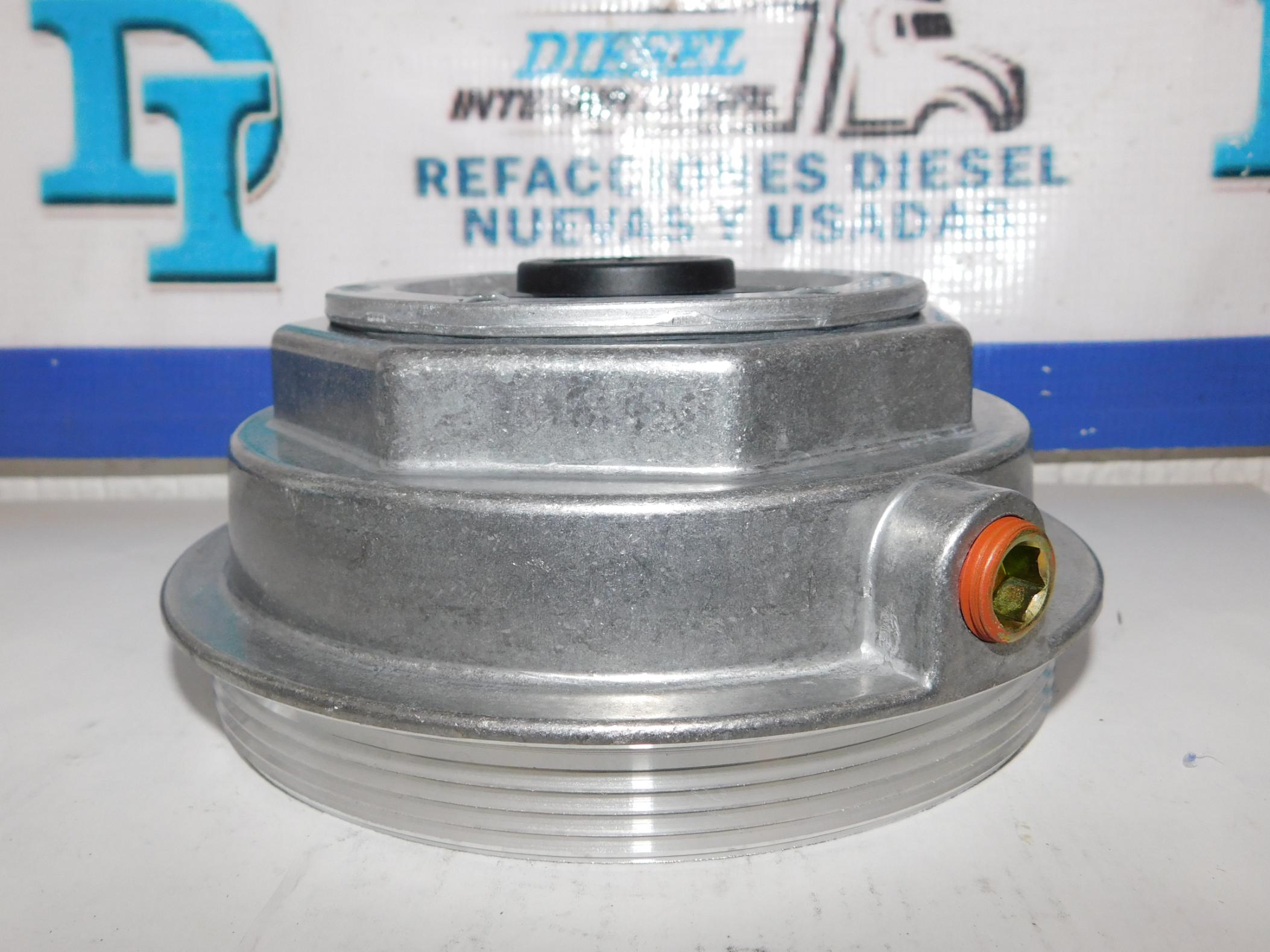 Tapa rueda plástica de rosca eje trasero TKL 84075