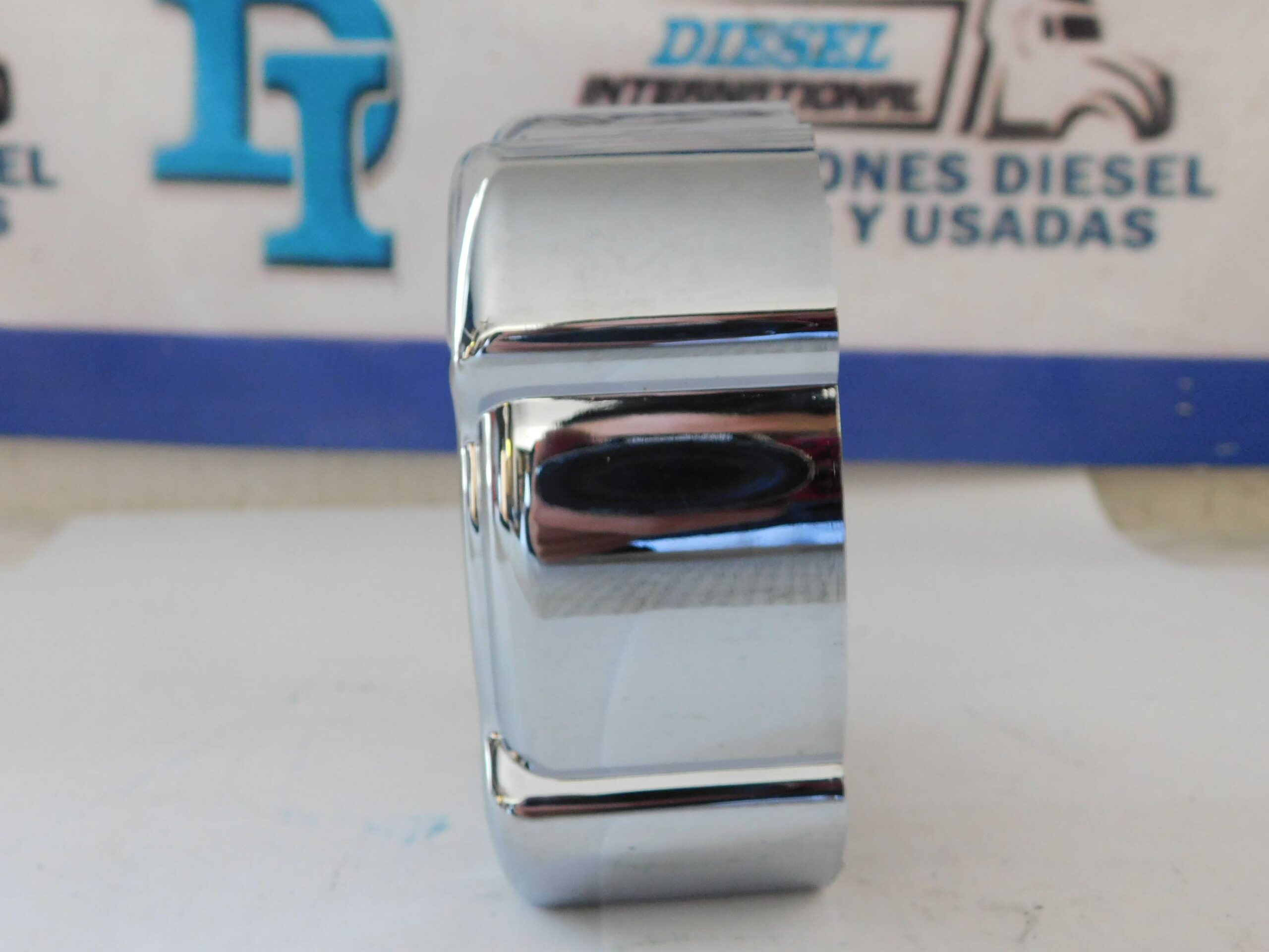 Cubierta cromada tapa de gasolina Automann 562.1016C