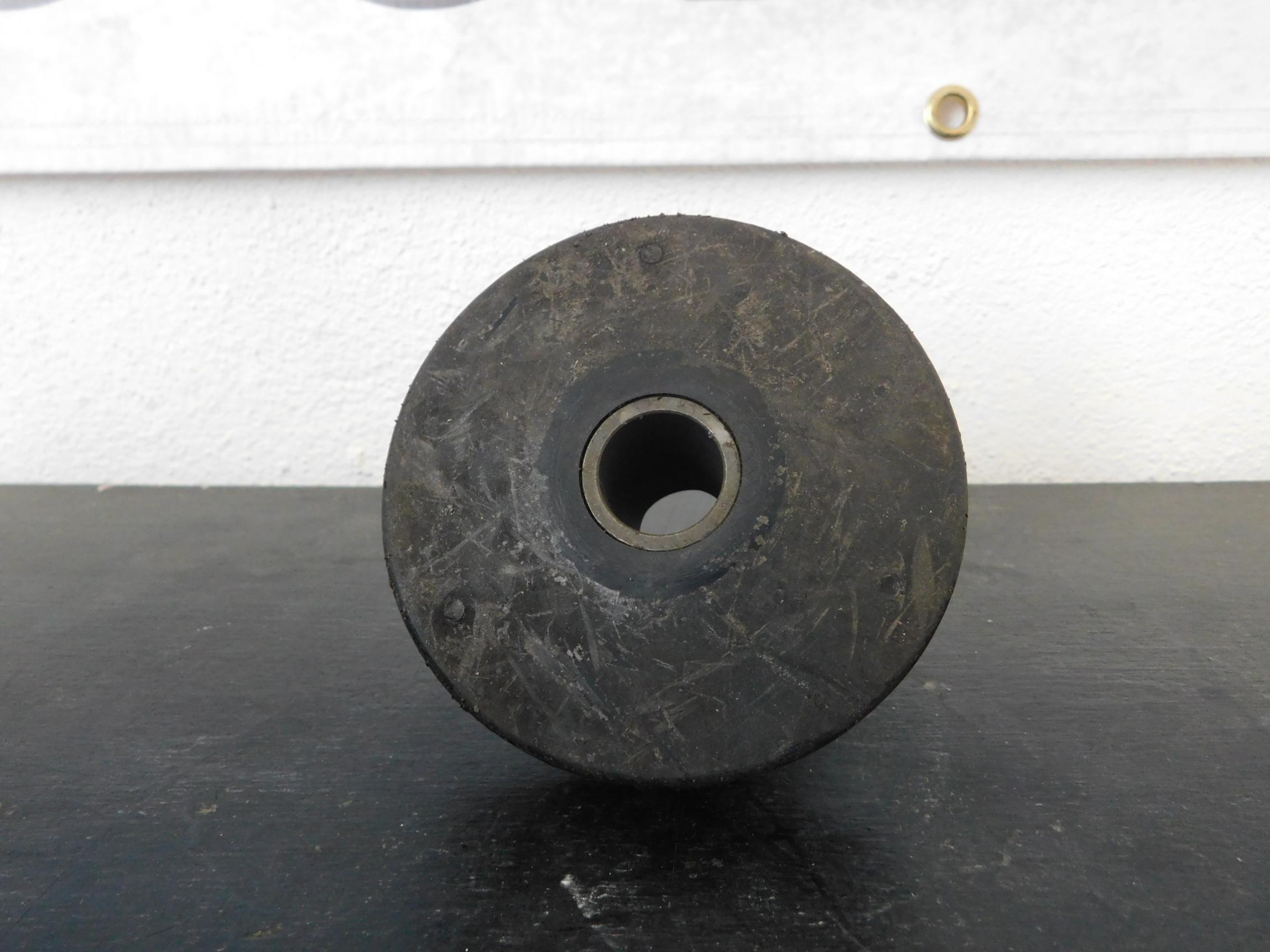 Soporte motor delantero KW tipo viejo Sampa 500.830